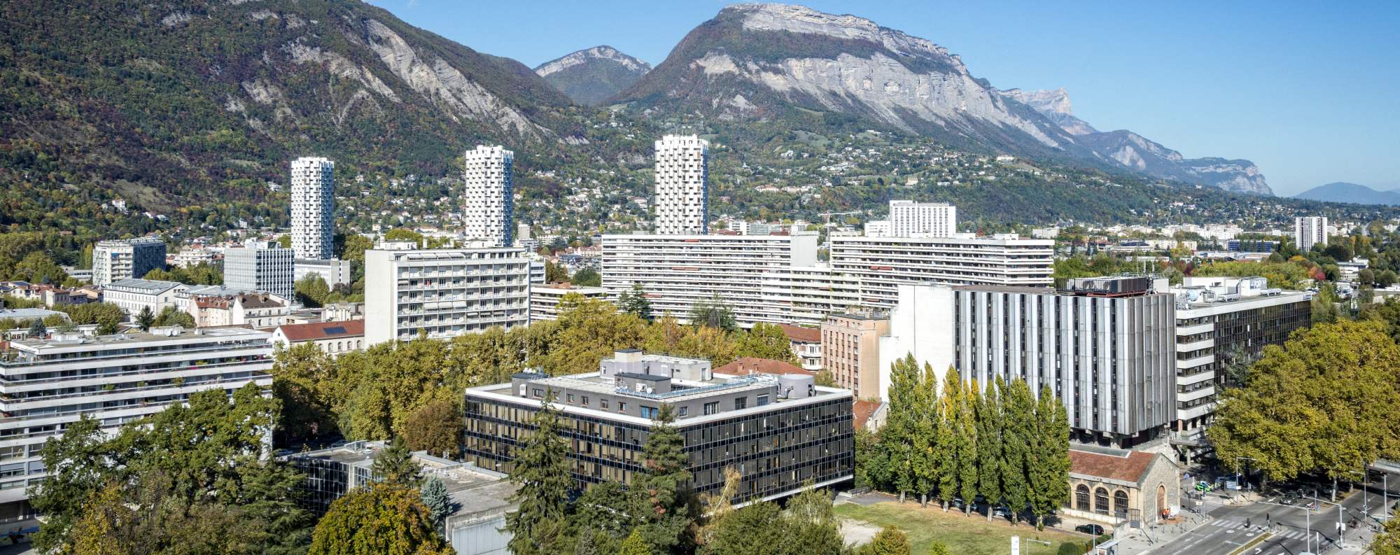 Vue sur l'Île Verte et la Chartreuse à Grenoble