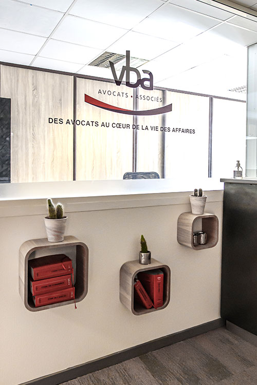 Détails décoratifs du cabinet d'avocats VBA Avocats Grenoble